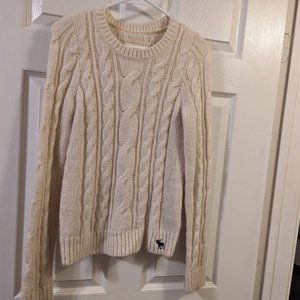 Medium - Abercrombie & Fitch - Sweater